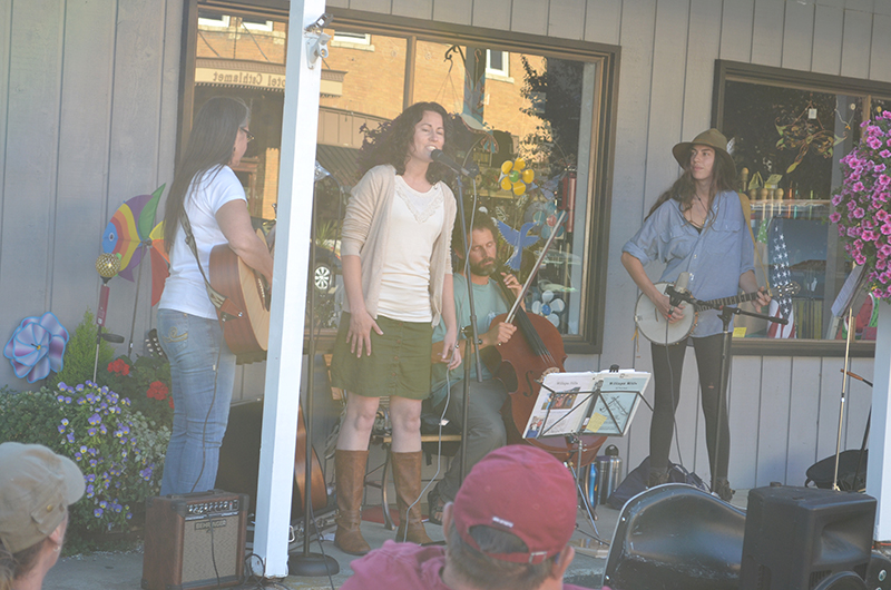 First Thursday on Main Street - The Wahkiakum County Eagle